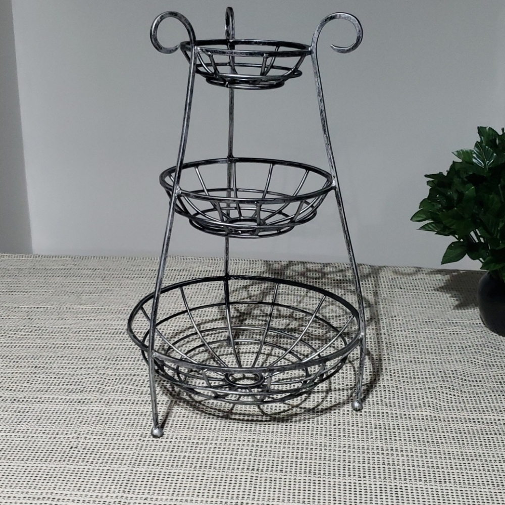 3-Tier Round Iron Basket, Silver